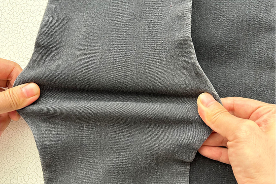 10 Oz 경쟁력 있는 가격 뚜렷한 가격 회색 색상 남자 장 스트레치 젠 팩트리 중국 공장